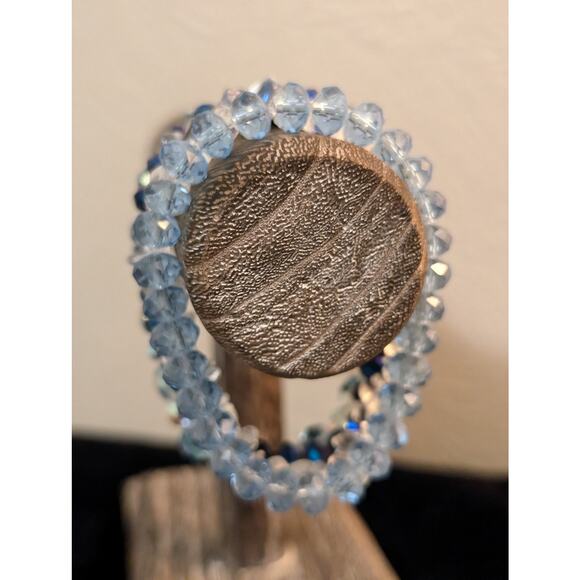 Three Blue Crystal One Clear Quartz Chip Bracelet Lot - Picture 3 of 9